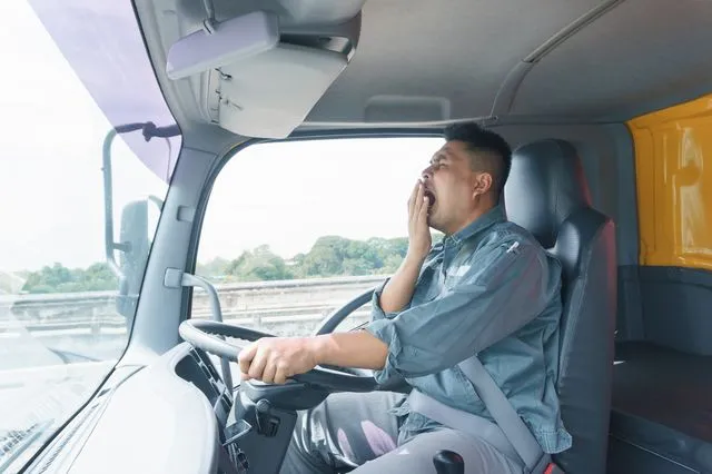 New 14-Hour Rule for Truck Drivers: Complete Guide to FMCSA Hours of Service Regulations