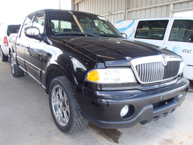 Sold 2002 LINCOLN BLACKWOOD salvage car